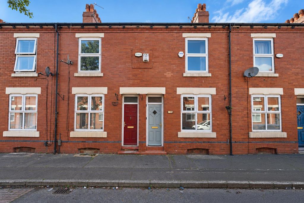 Property photo 1 of 15