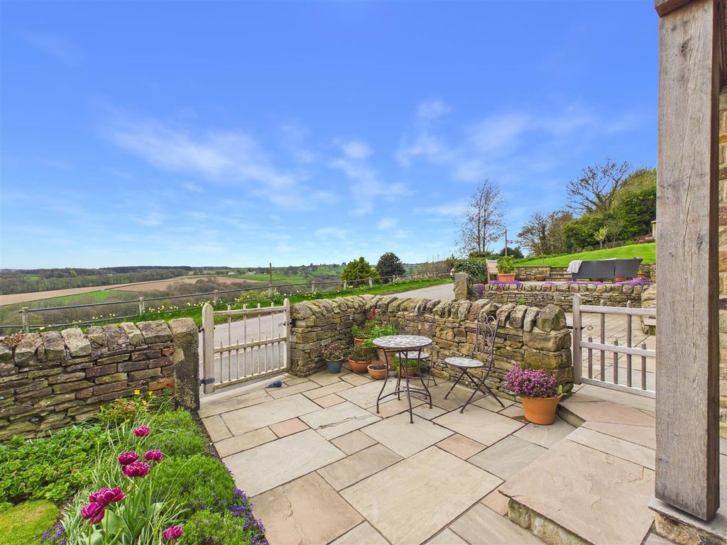 Property photo 3 of 31 Cam05476G0-Pr0176-Still022.Jpg