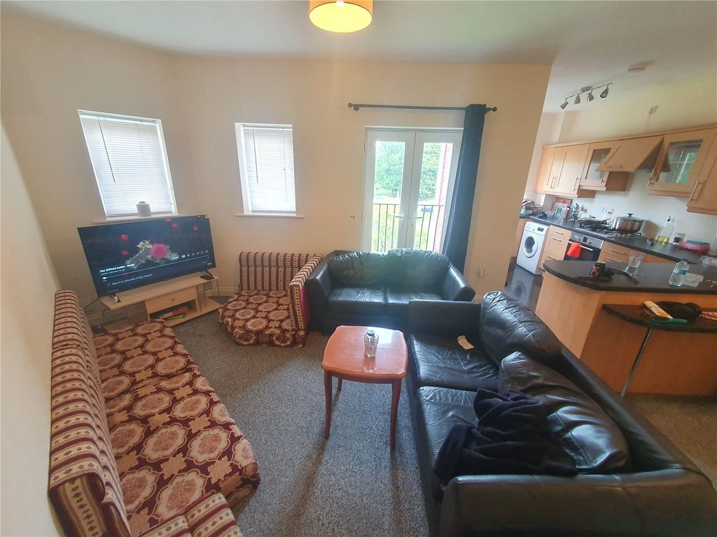 Property photo 2 of 12 Picture No. 09