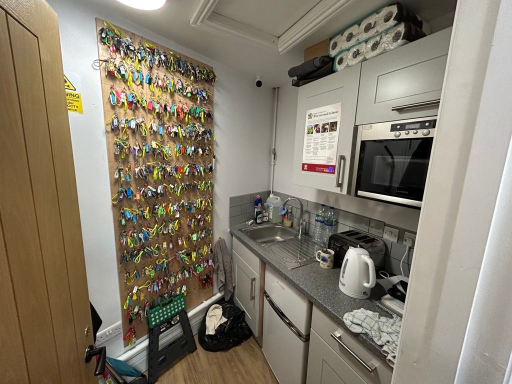 Property photo 3 of 7 Photo 2