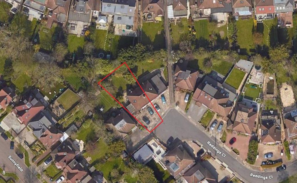 Property photo 2 of 6 15, Reddings Close, Mill Hill, Nw7 4Jl.Png