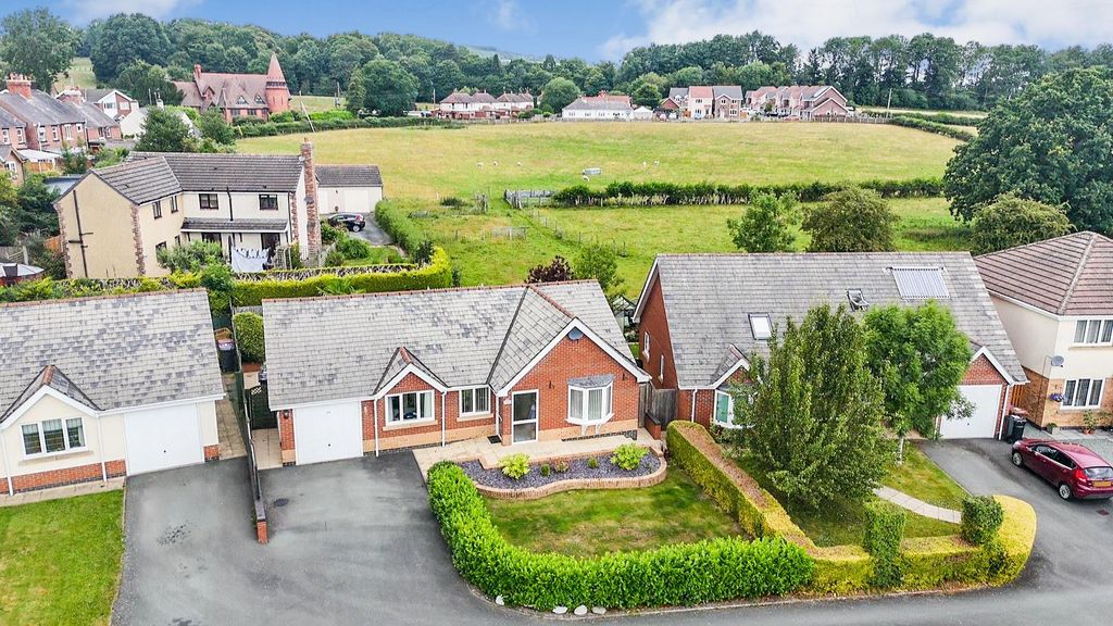 Property photo 1 of 13 Dji_Fly_20250623_105146_0_1750672306228_Photo_Low_