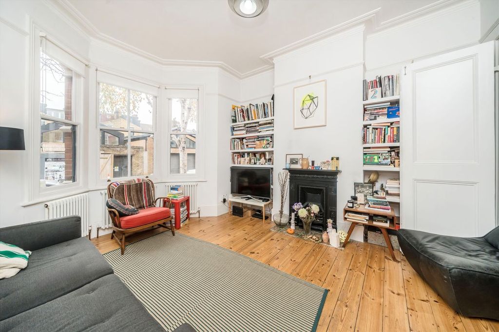 Property photo 3 of 10