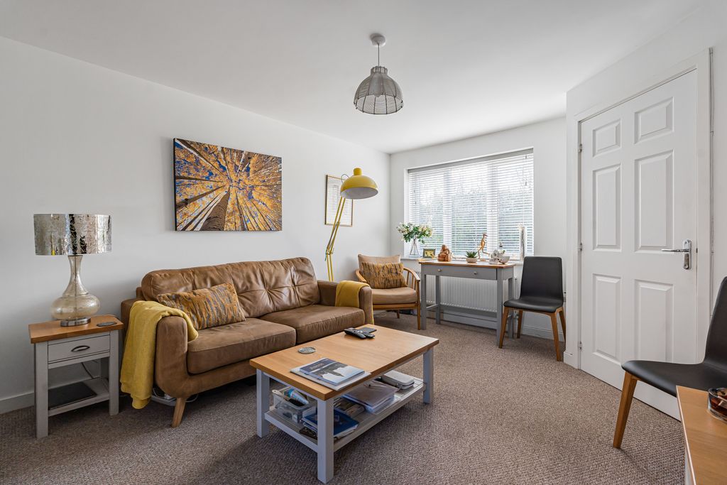 Property photo 3 of 23 7_77756