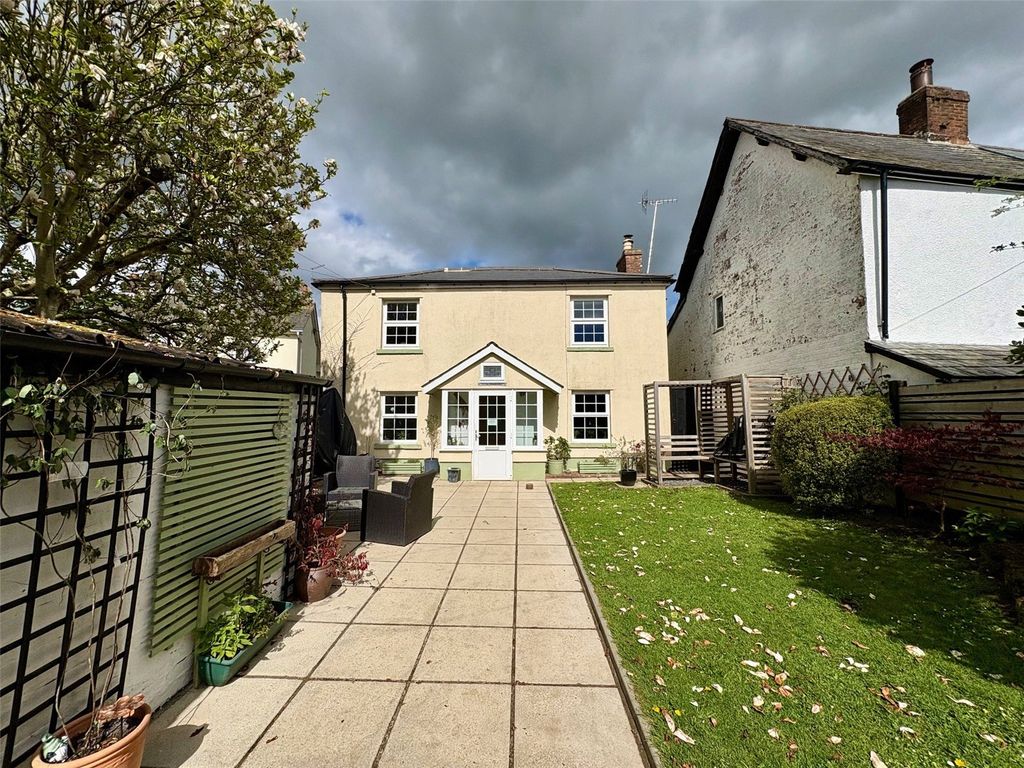 Property photo 1 of 15 Picture No. 10