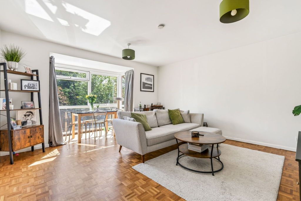 Property photo 1 of 26