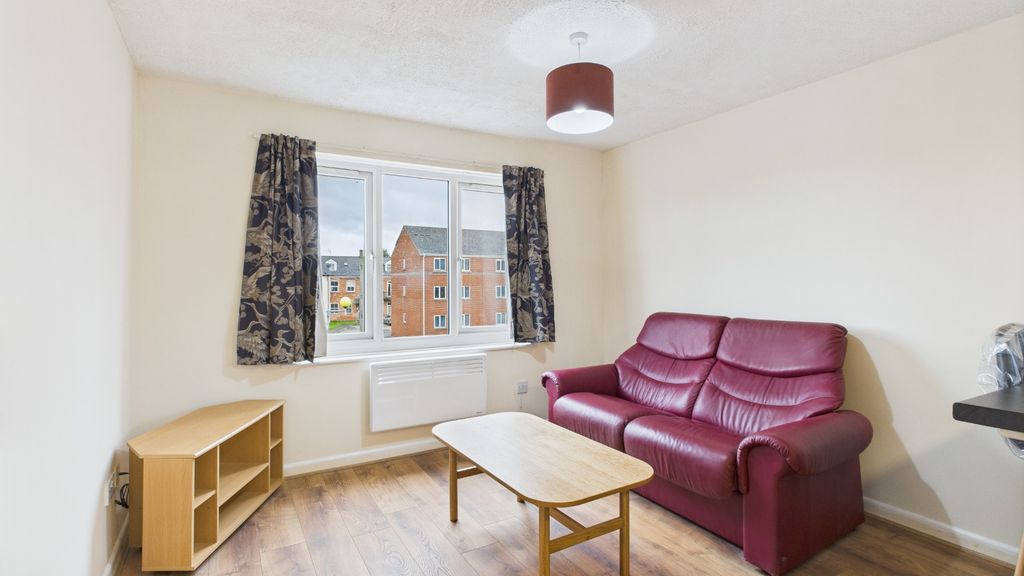 Property photo 3 of 5 4429094