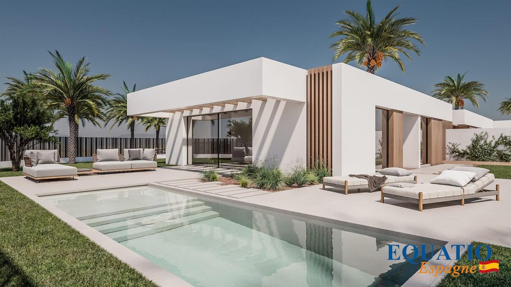 Property photo 1 of 8 Spain - El Campello - Sea-View Villa