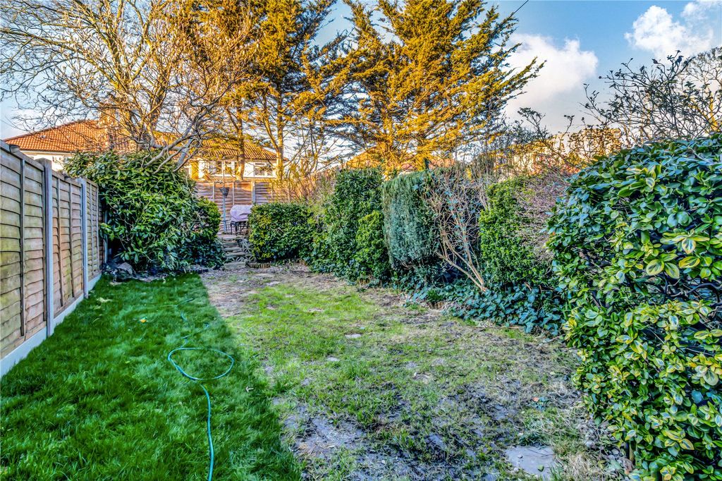 Property photo 2 of 17 Picture No. 13