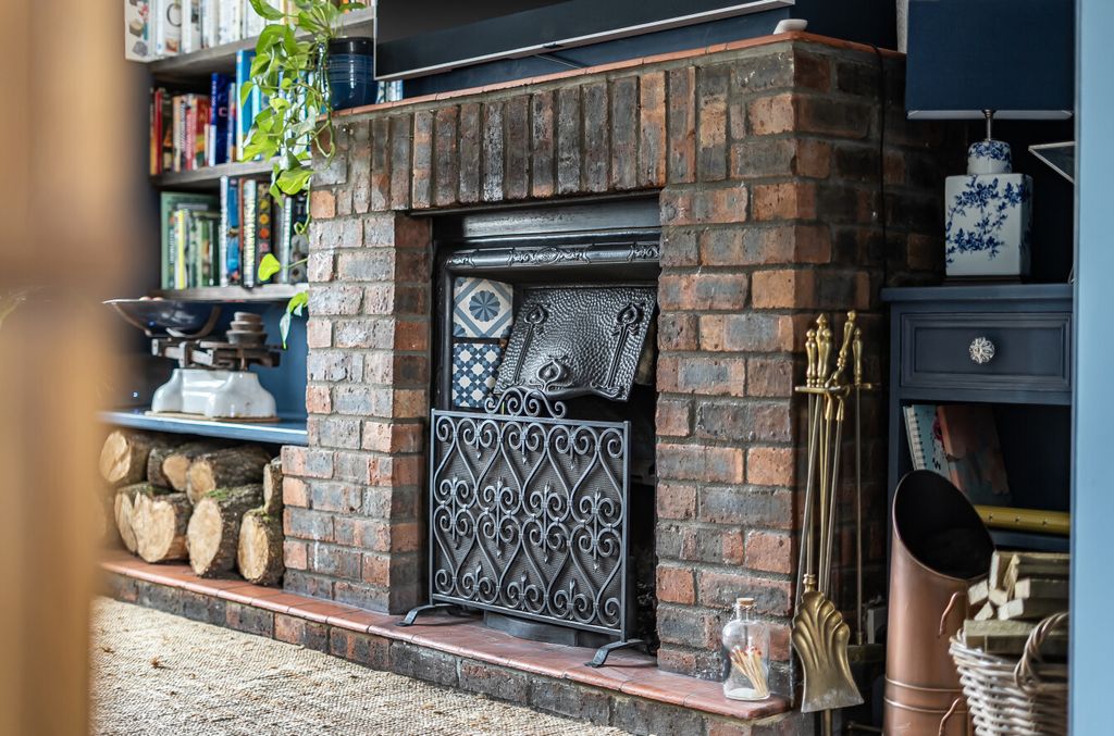 Property photo 3 of 23 1422000-16-69Aaaf...