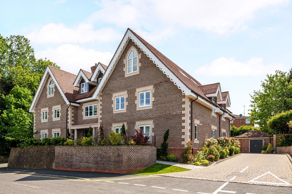 Property photo 1 of 17 Picture No. 05