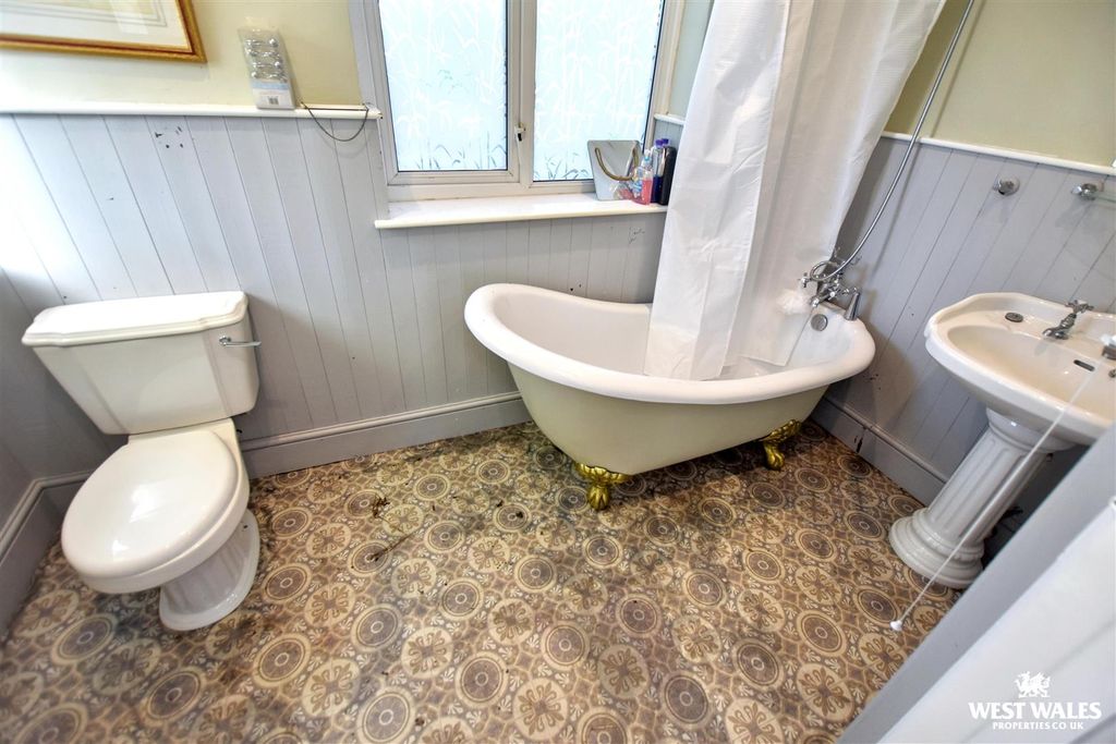 Additional image 11 of 3 bed cottage for saleWaterloo Road, Pembroke Dock SA72