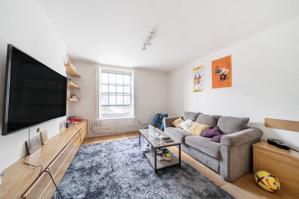 Property photo 3 of 13