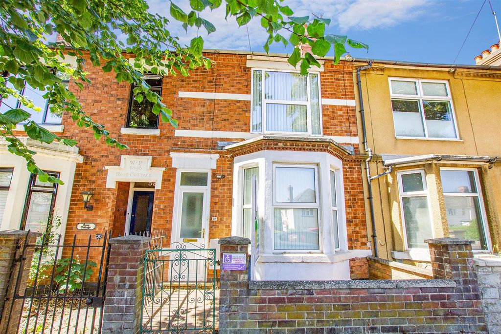 Property photo 1 of 15 Front