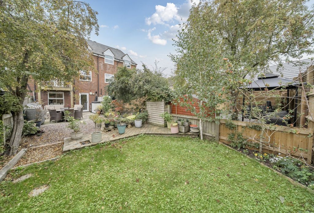 Property photo 2 of 21 1362630-5-68E52Bc...