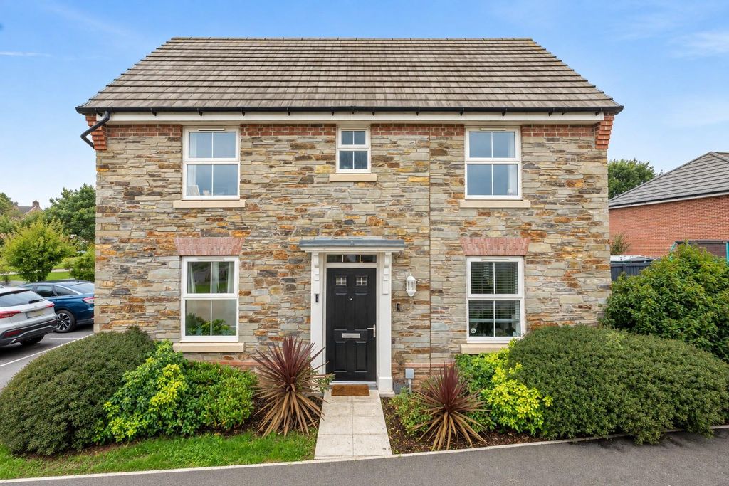 Property photo 1 of 15 1