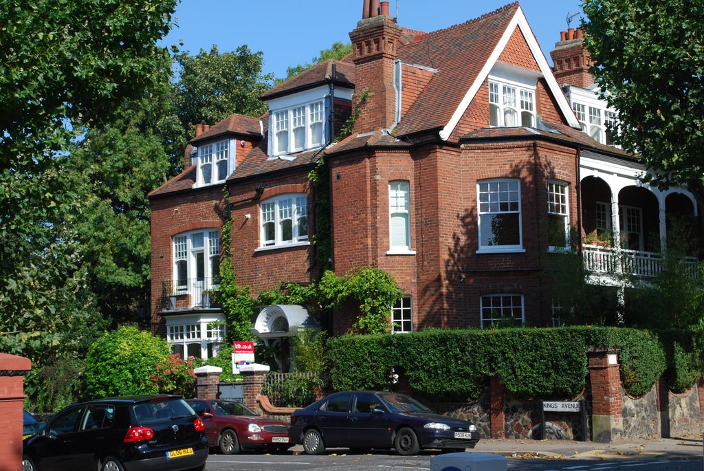 Property photo 1 of 5