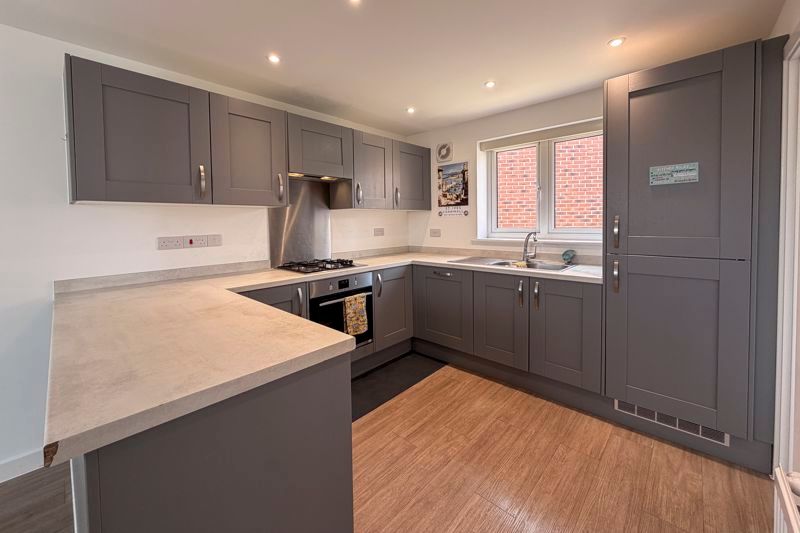 Property photo 3 of 28 Kitchen/ Dining Room
