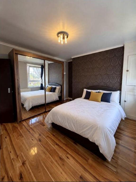 Property photo 1 of 4