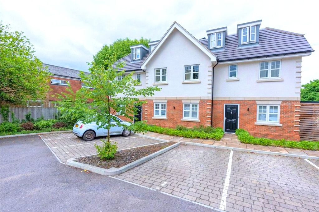 Property photo 1 of 8 Picture No. 12