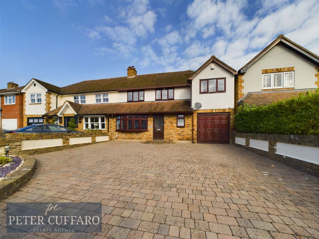 Property photo 1 of 32