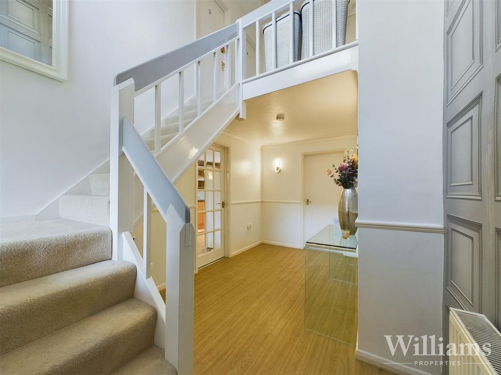 Property photo 3 of 18 Cam02861G0-Pr0125-Still003.Jpg