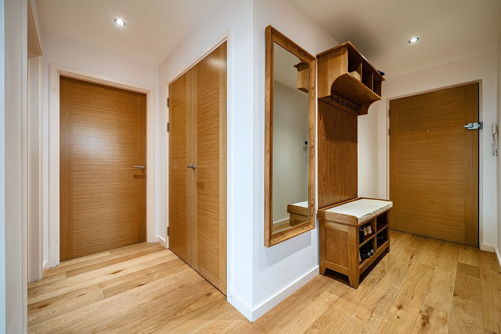 Additional image 6 of 3 bed penthouse for saleEast Street, Epsom KT17