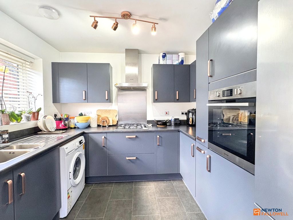 Property photo 3 of 24