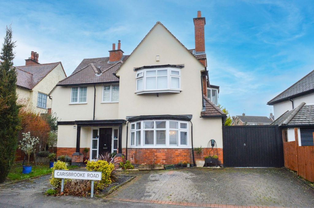 Property photo 1 of 32