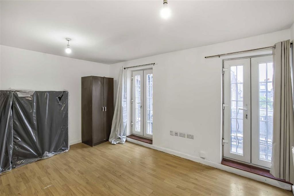Property photo 3 of 6