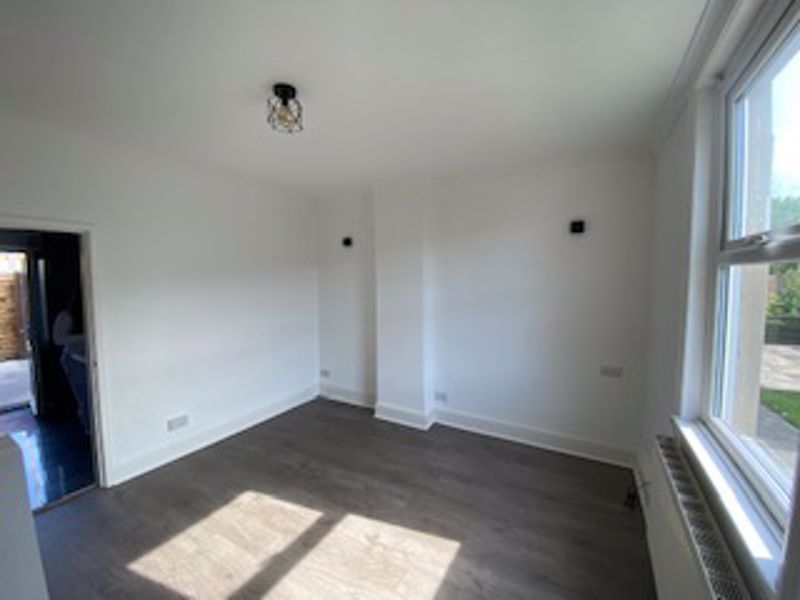 Property photo 2 of 11 Photo 2