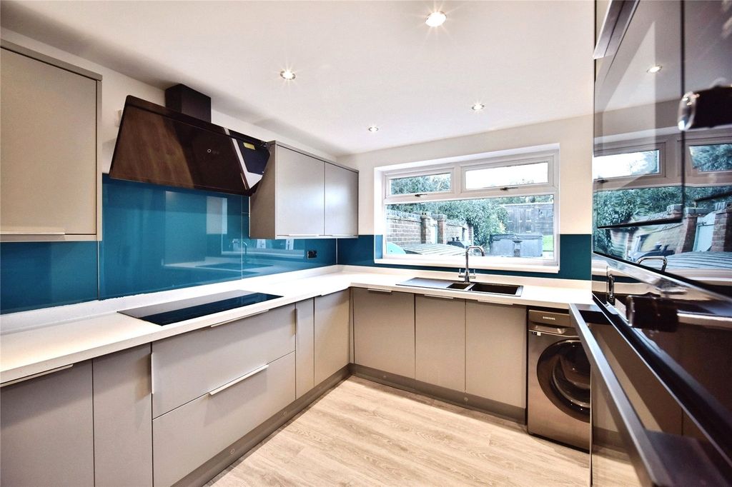 Property photo 1 of 21 Kitchen
