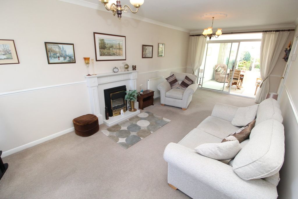 Property photo 3 of 19