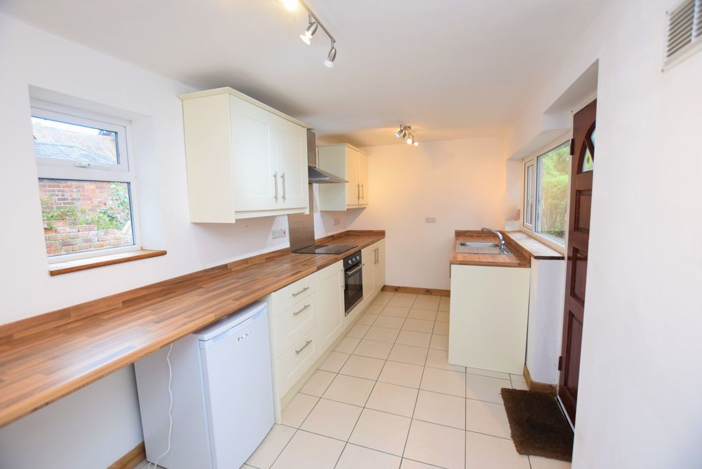 Property photo 2 of 8 Photo 02