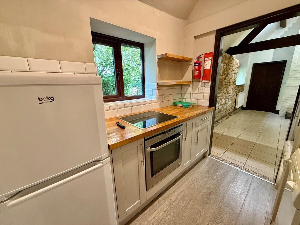 Property photo 3 of 32 4136198