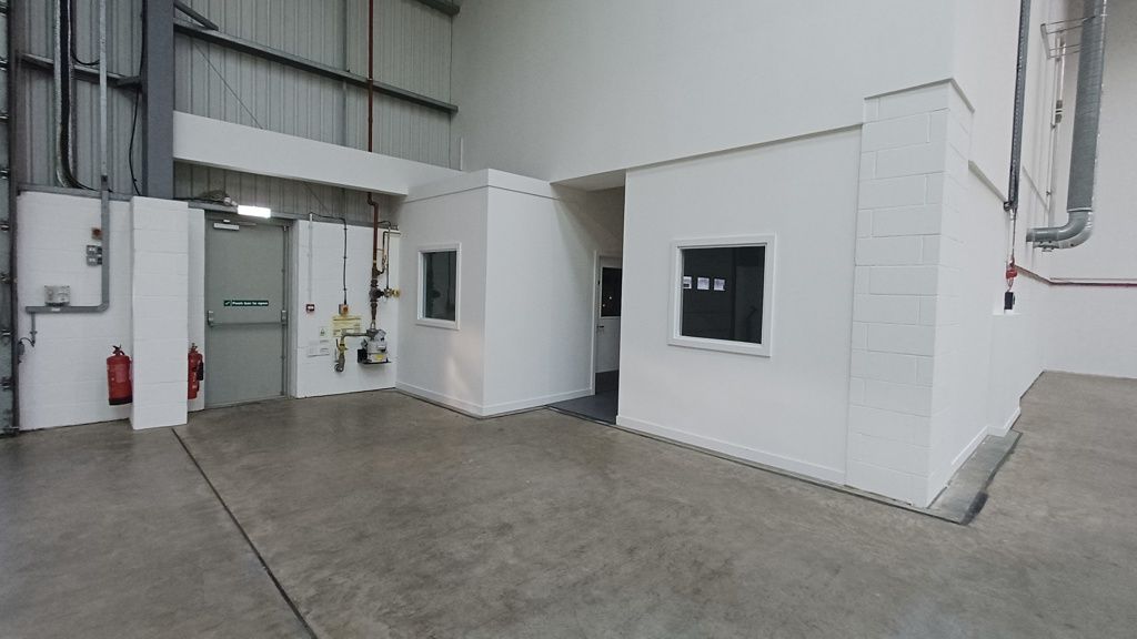 Property photo 3 of 8 Photo 7