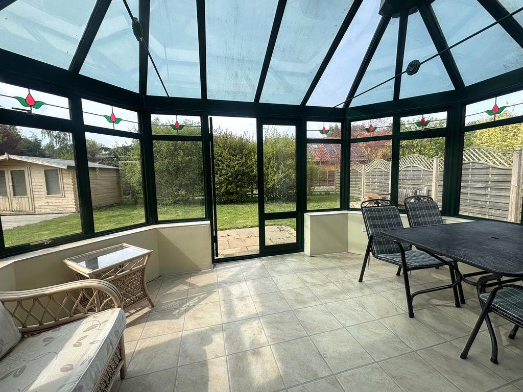 Property photo 3 of 16 Image00016