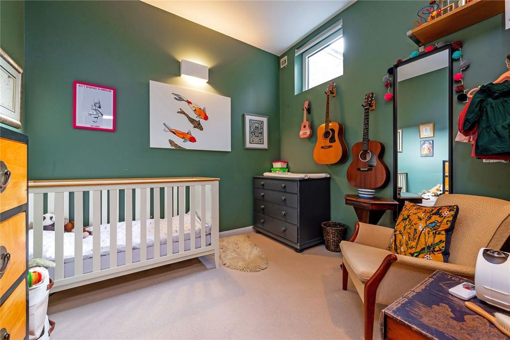 Property photo 3 of 7