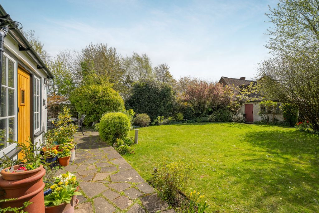 Property photo 3 of 26 Picture No. 08