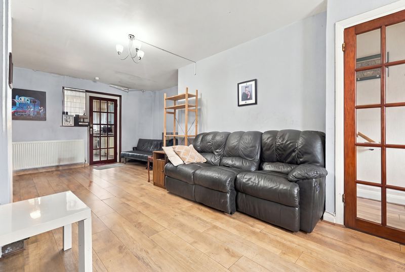 Property photo 2 of 16 Photo 5
