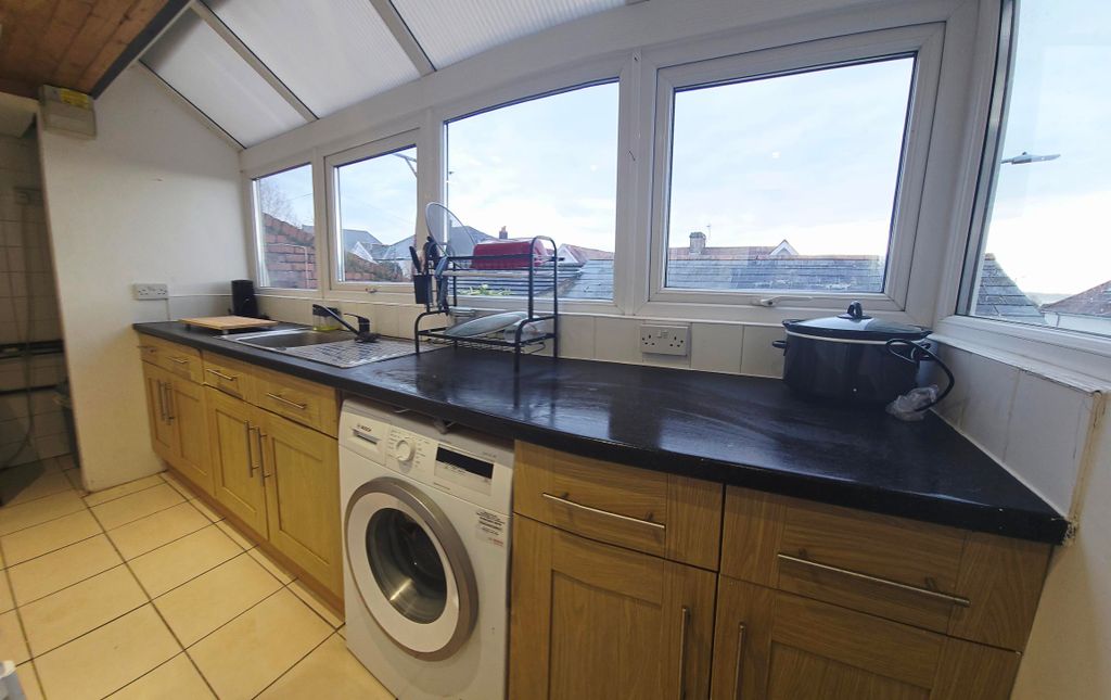 Property photo 3 of 12 Balcony