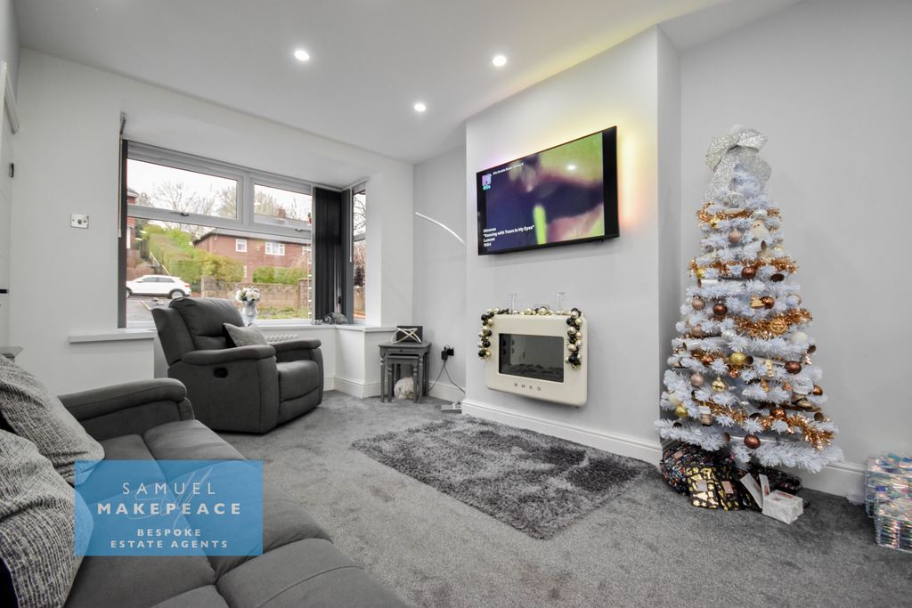 Property photo 3 of 17 Gallery