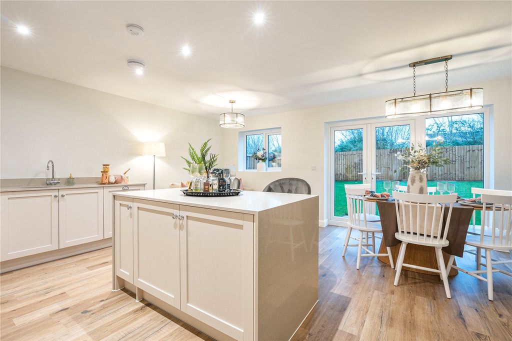 Property photo 3 of 22 Picture No. 05