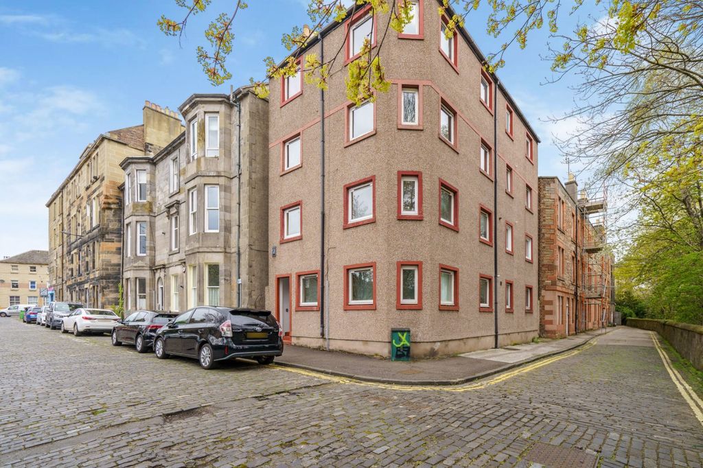 Property photo 1 of 16 Picture 1