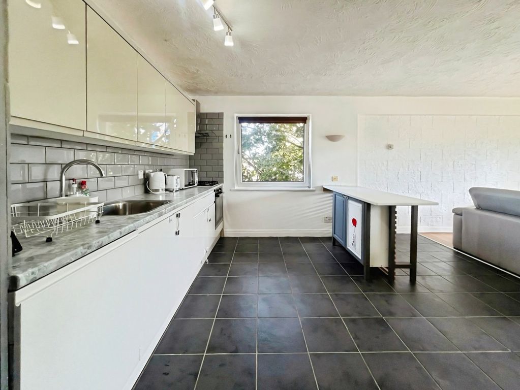 Property photo 1 of 10 Pbox-Img.Jpg