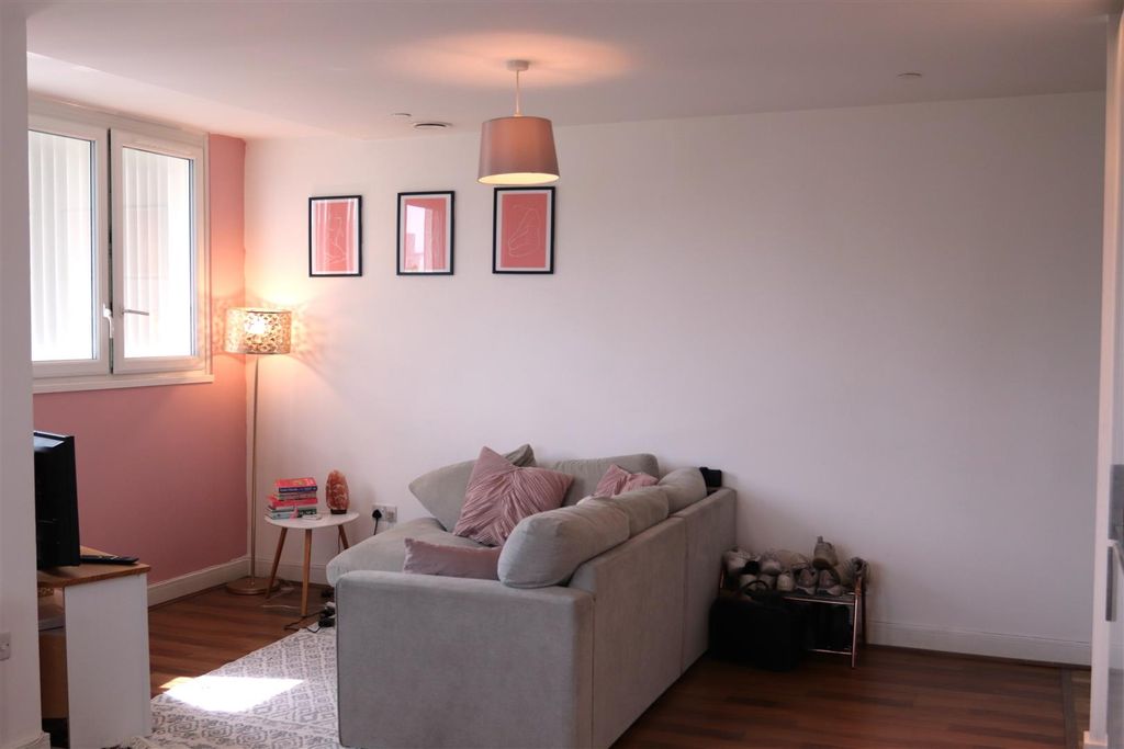 Property photo 2 of 14 Open Plan Kitchen/Diner/Lounge