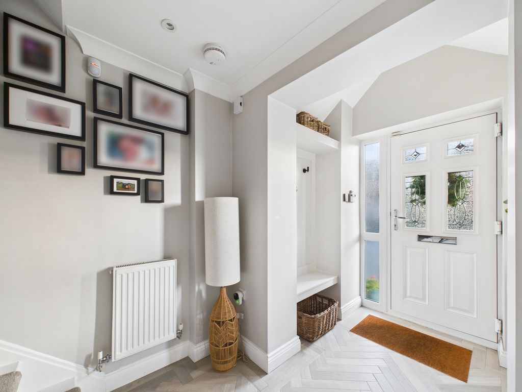 Property photo 2 of 44