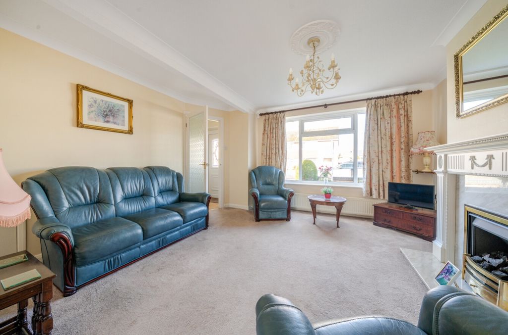 Property photo 3 of 21 1253536 (14)