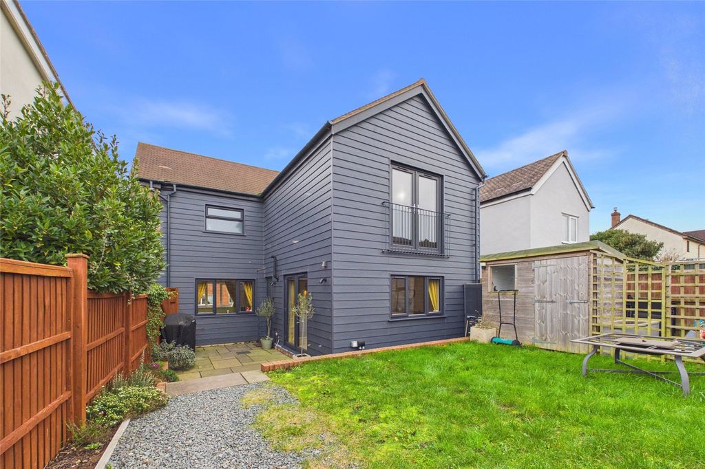 Property photo 1 of 18 Picture No. 01