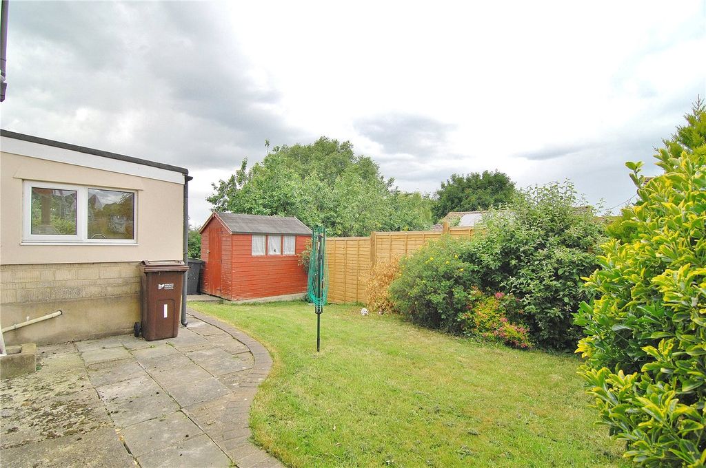 Property photo 2 of 11 Picture No. 15